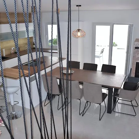 Villa Glory Grande With Swimmingpool And Panoramic Sea View Podgora
