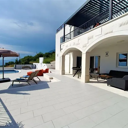 Glory Grande With Swimmingpool And Panoramic Sea View *